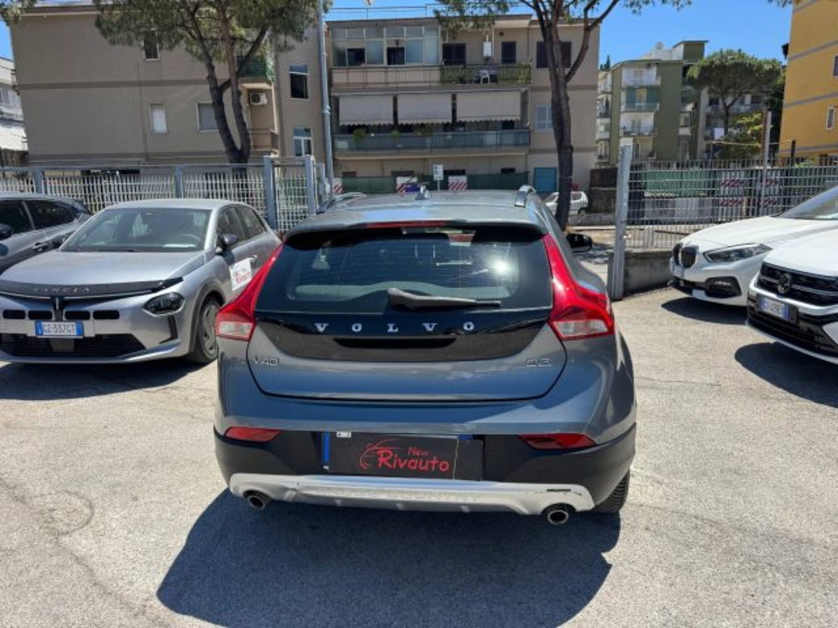 Volvo V40 Cross Country D2 Geartronic Style Plus (4)