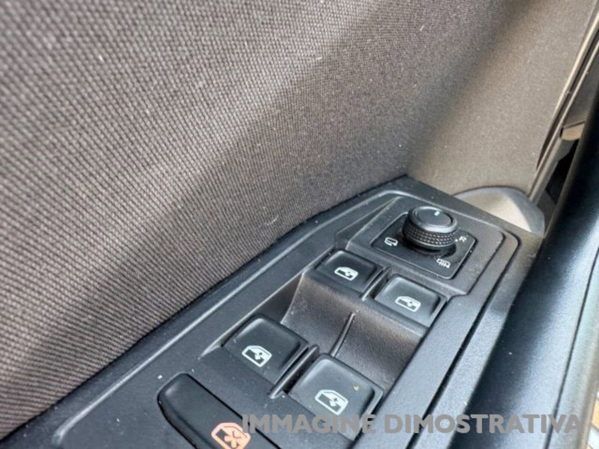Volkswagen T-Roc 2.0 tdi Life 150cv dsg (12)