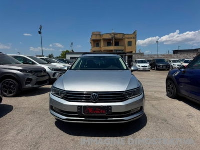 Volkswagen Passat Variant 2.0 TDI DSG Executive BlueMotion Tech. usata