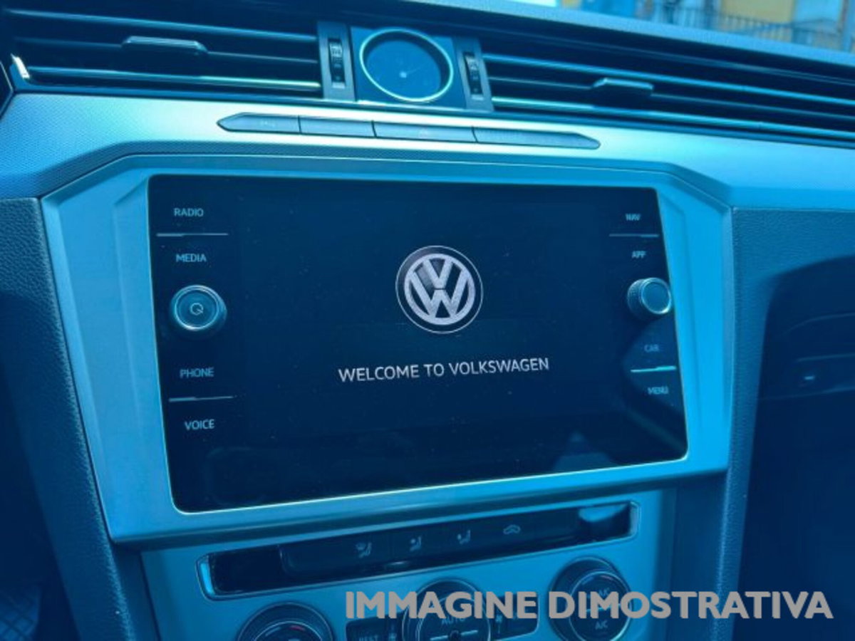 Volkswagen Passat Variant 2.0 TDI DSG Executive BlueMotion Tech. (16)