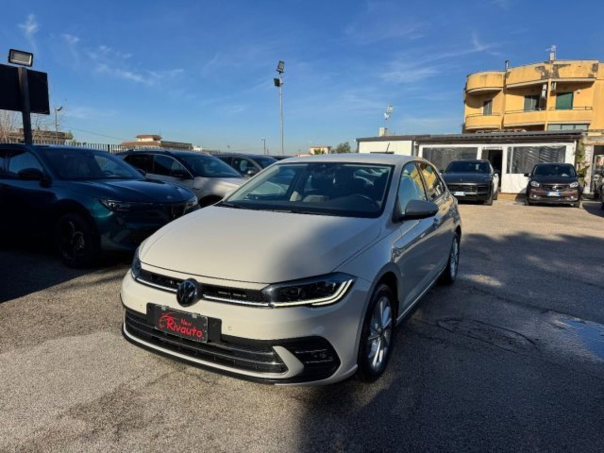 Volkswagen Polo 1.0 tsi Style 95cv (10)