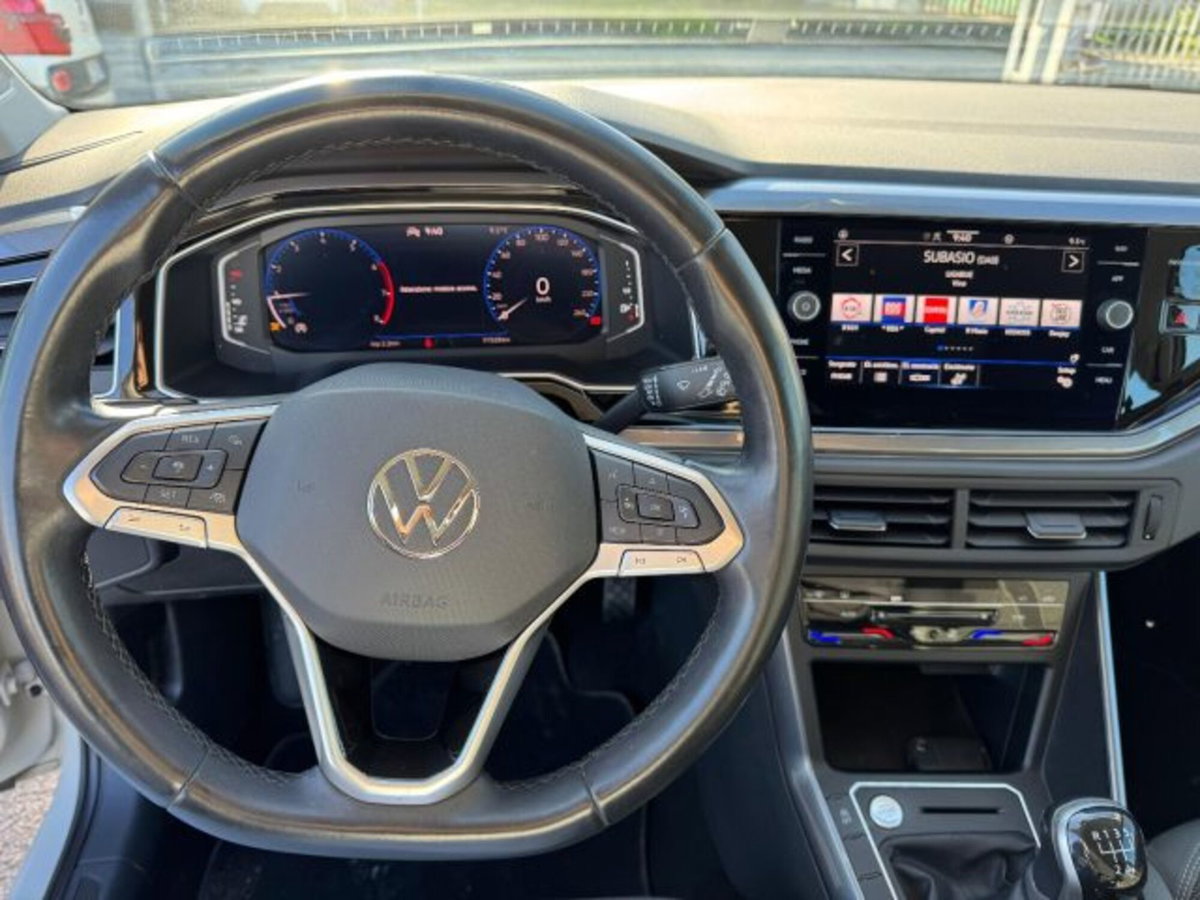 Volkswagen Polo 1.0 tsi Style 95cv (12)