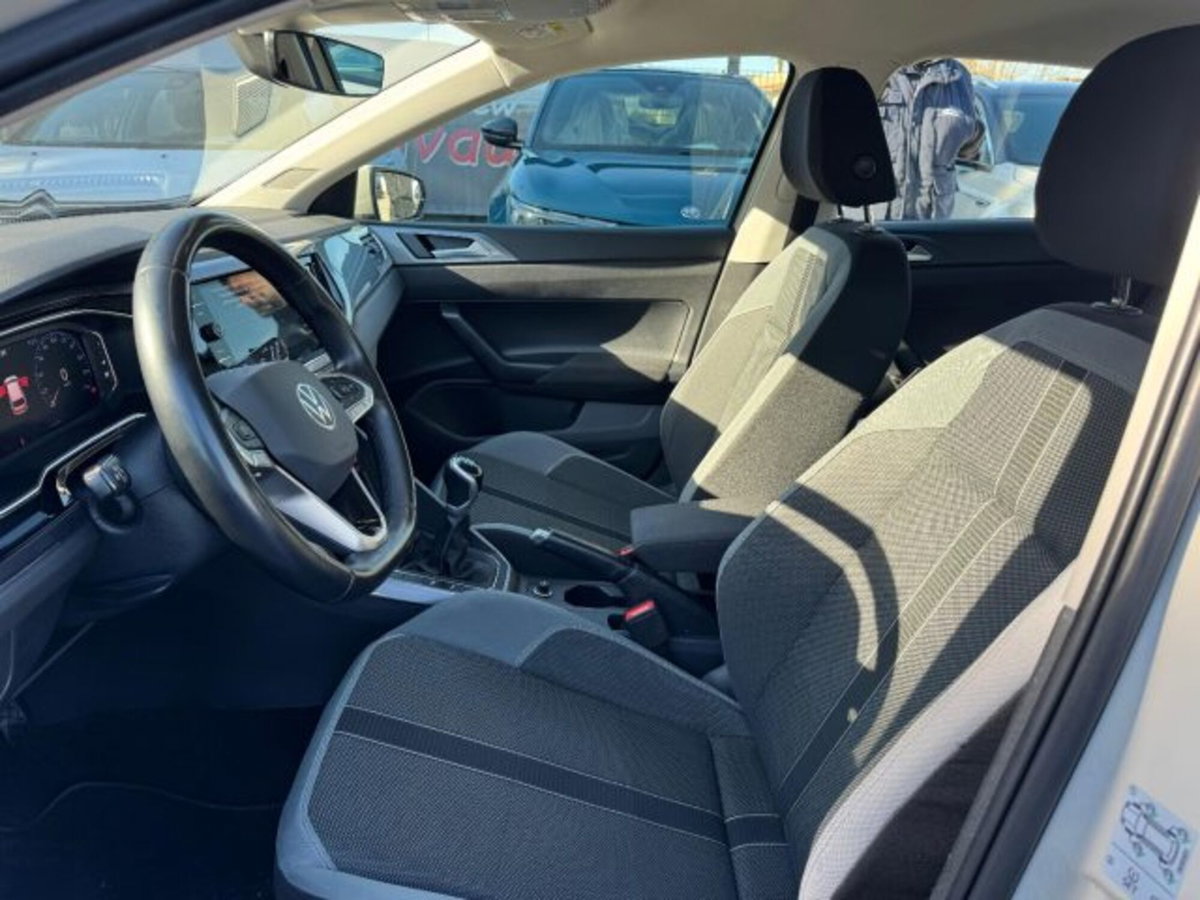 Volkswagen Polo 1.0 tsi Style 95cv (17)