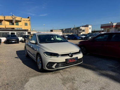 Volkswagen Polo 1.0 tsi Style 95cv (2)