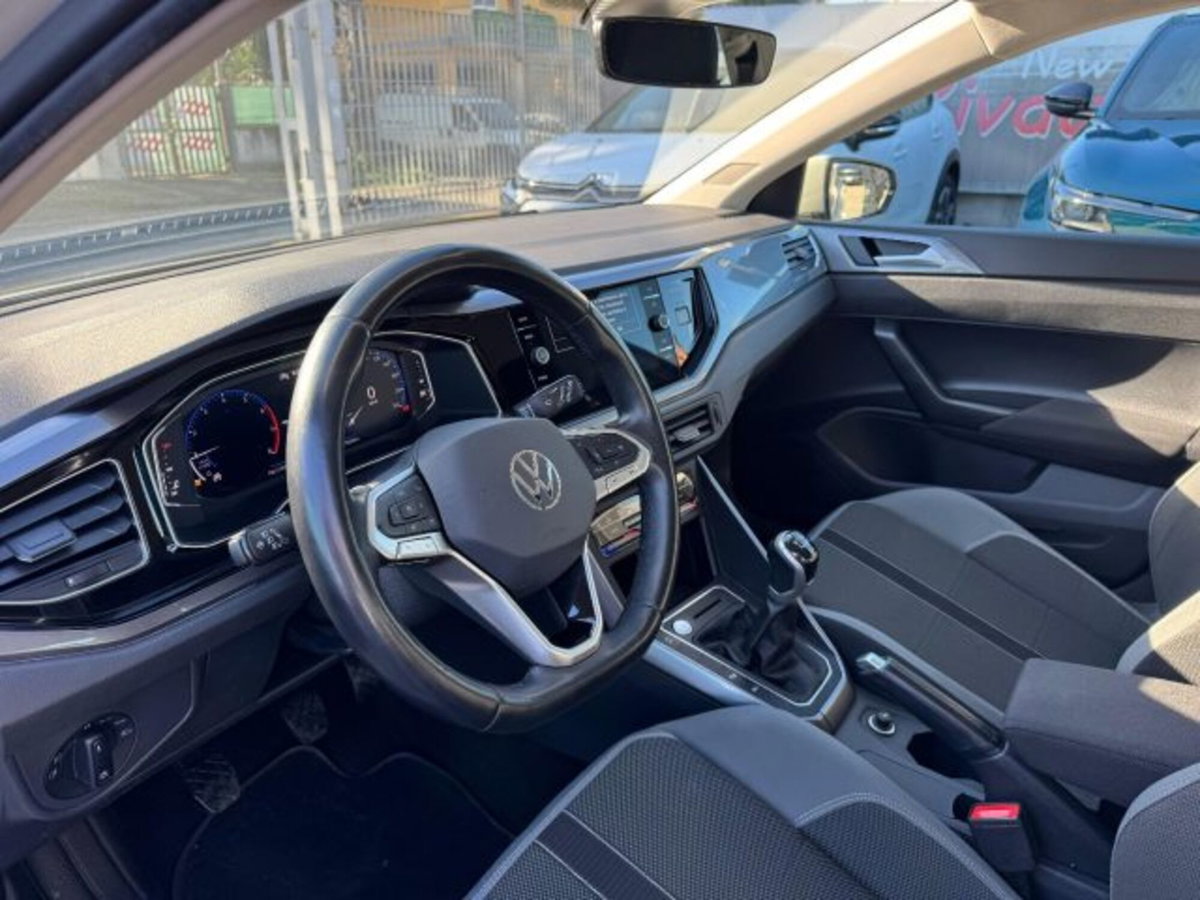 Volkswagen Polo 1.0 tsi Style 95cv (5)