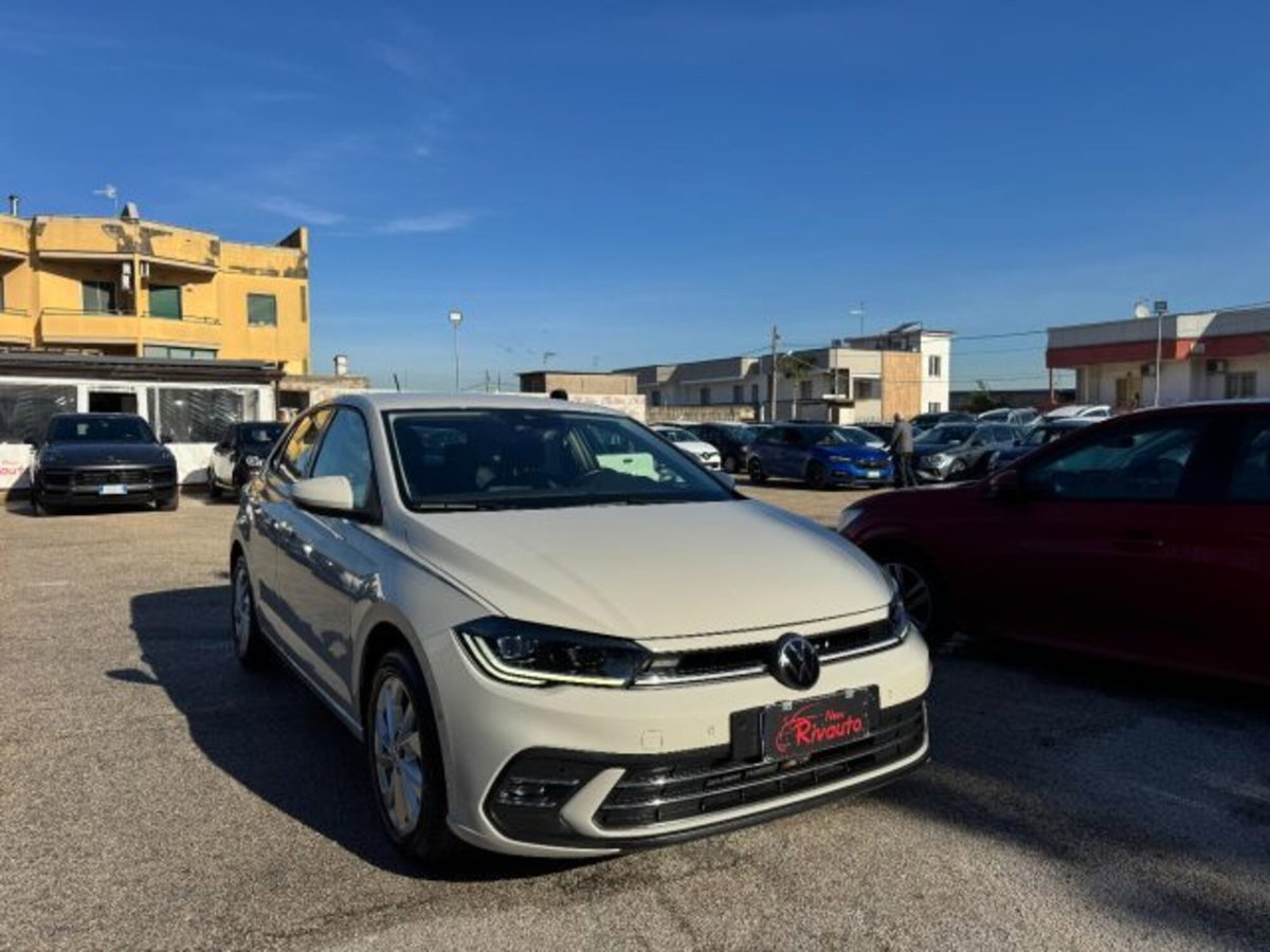 Volkswagen Polo 1.0 tsi Style 95cv (9)
