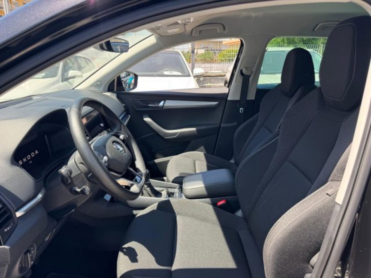 Skoda Karoq 1.0 tsi Executive 115cv (11)