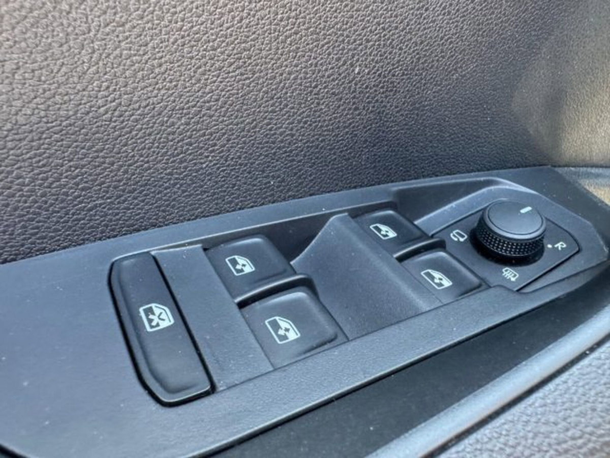 Skoda Karoq 1.0 tsi Executive 115cv (15)