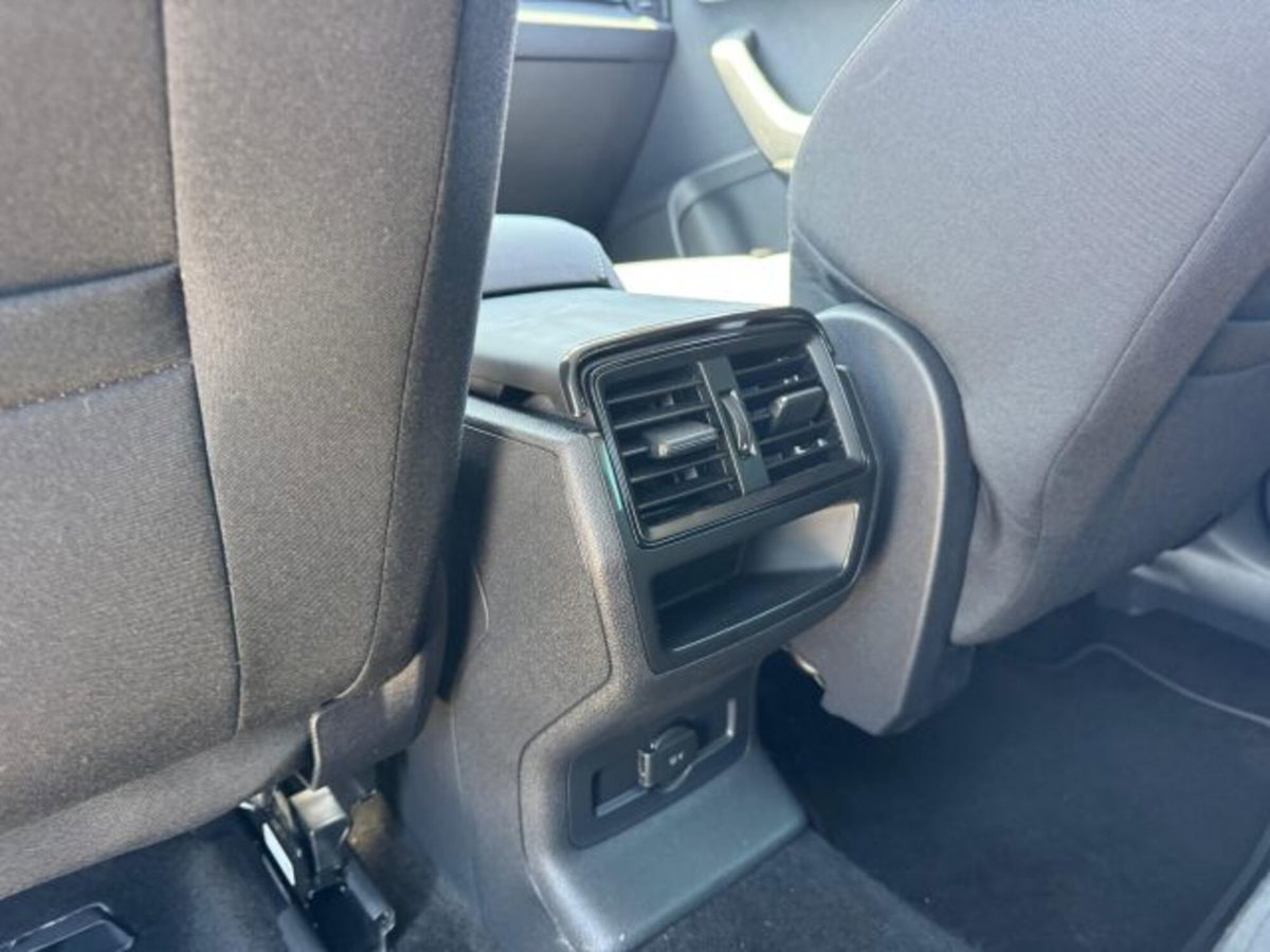 Skoda Karoq 1.0 tsi Executive 115cv (17)