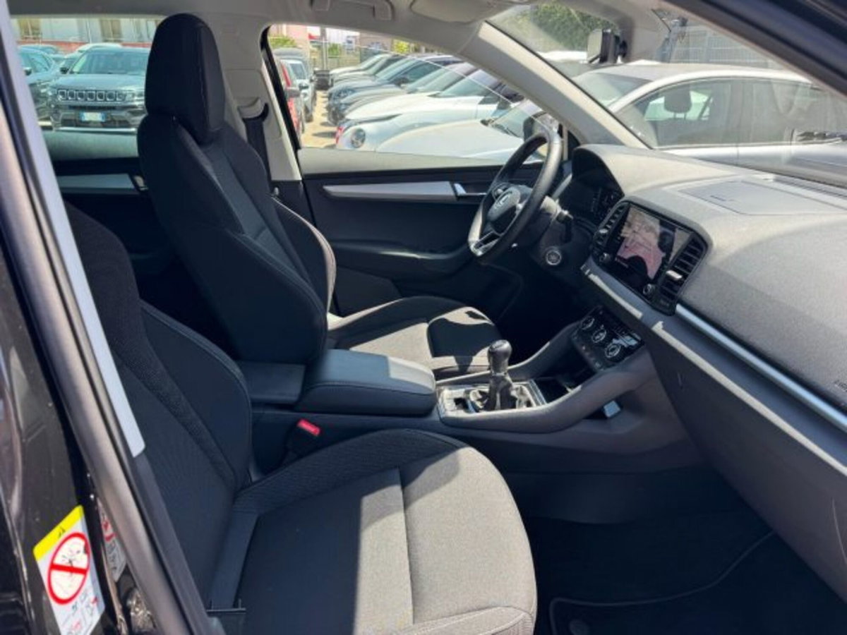 Skoda Karoq 1.0 tsi Executive 115cv (18)