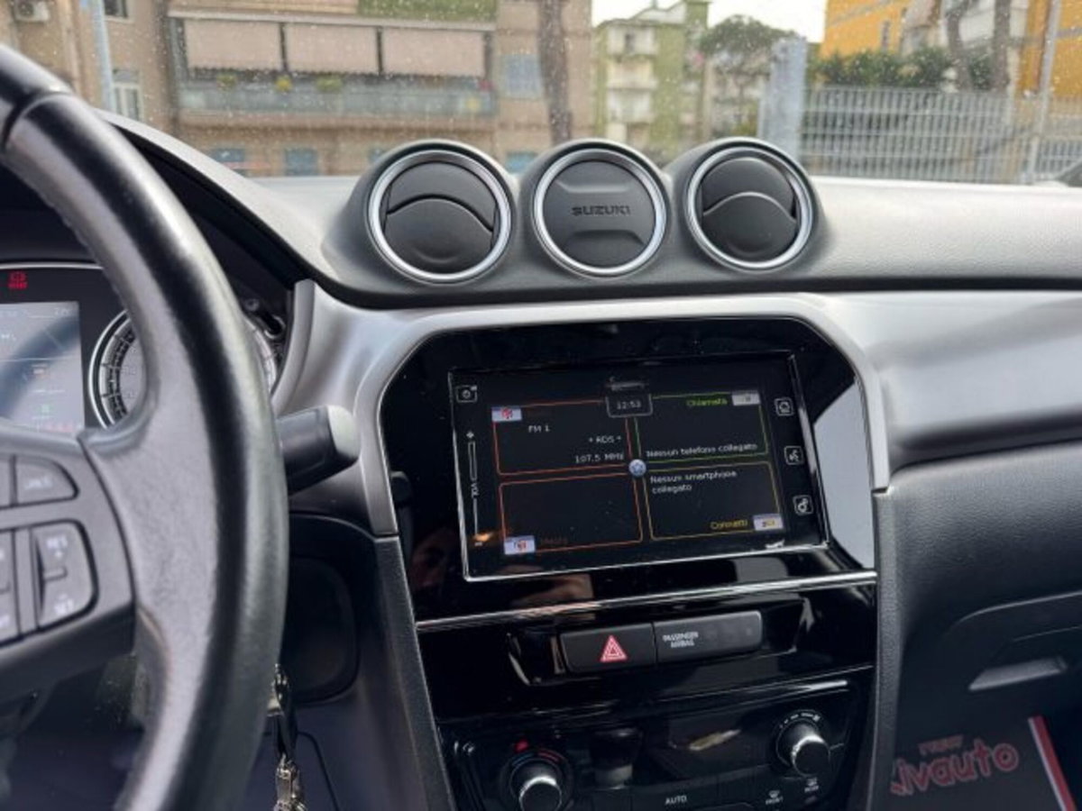 Suzuki Vitara 1.4 Hybrid Easy Top (16)