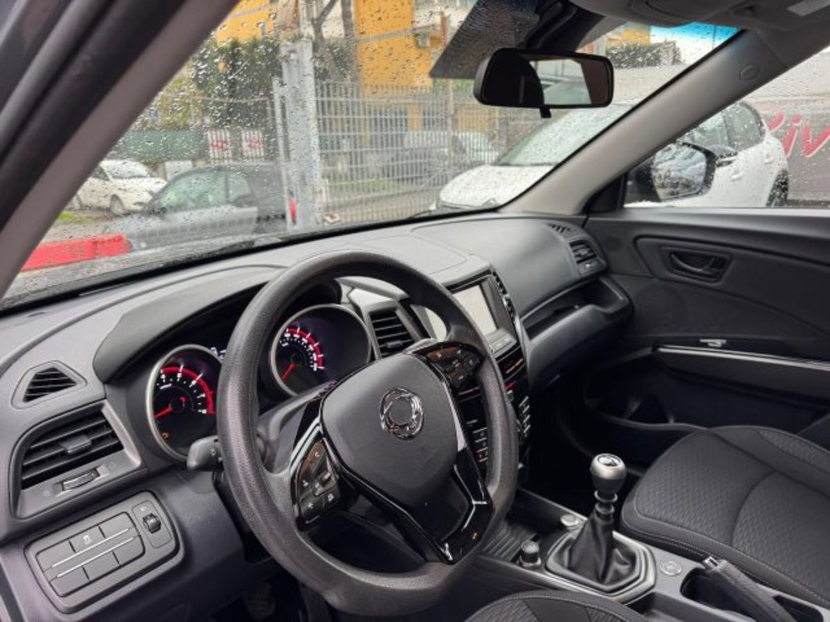 Ssangyong XLV 1.6 2WD Bi-fuel GPL Icon (13)