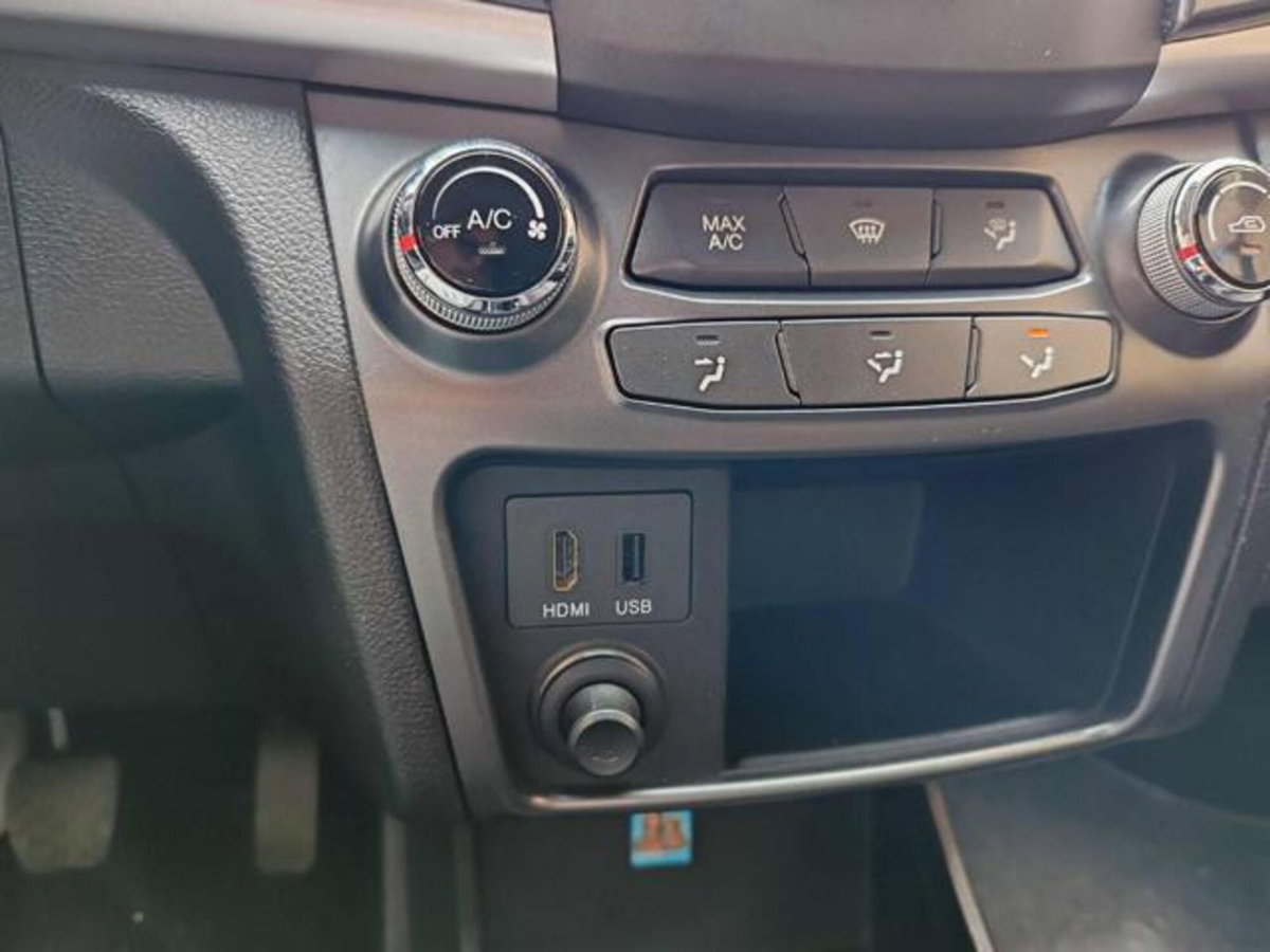 Ssangyong Korando 2.0 2WD MT GPL Limited (15)
