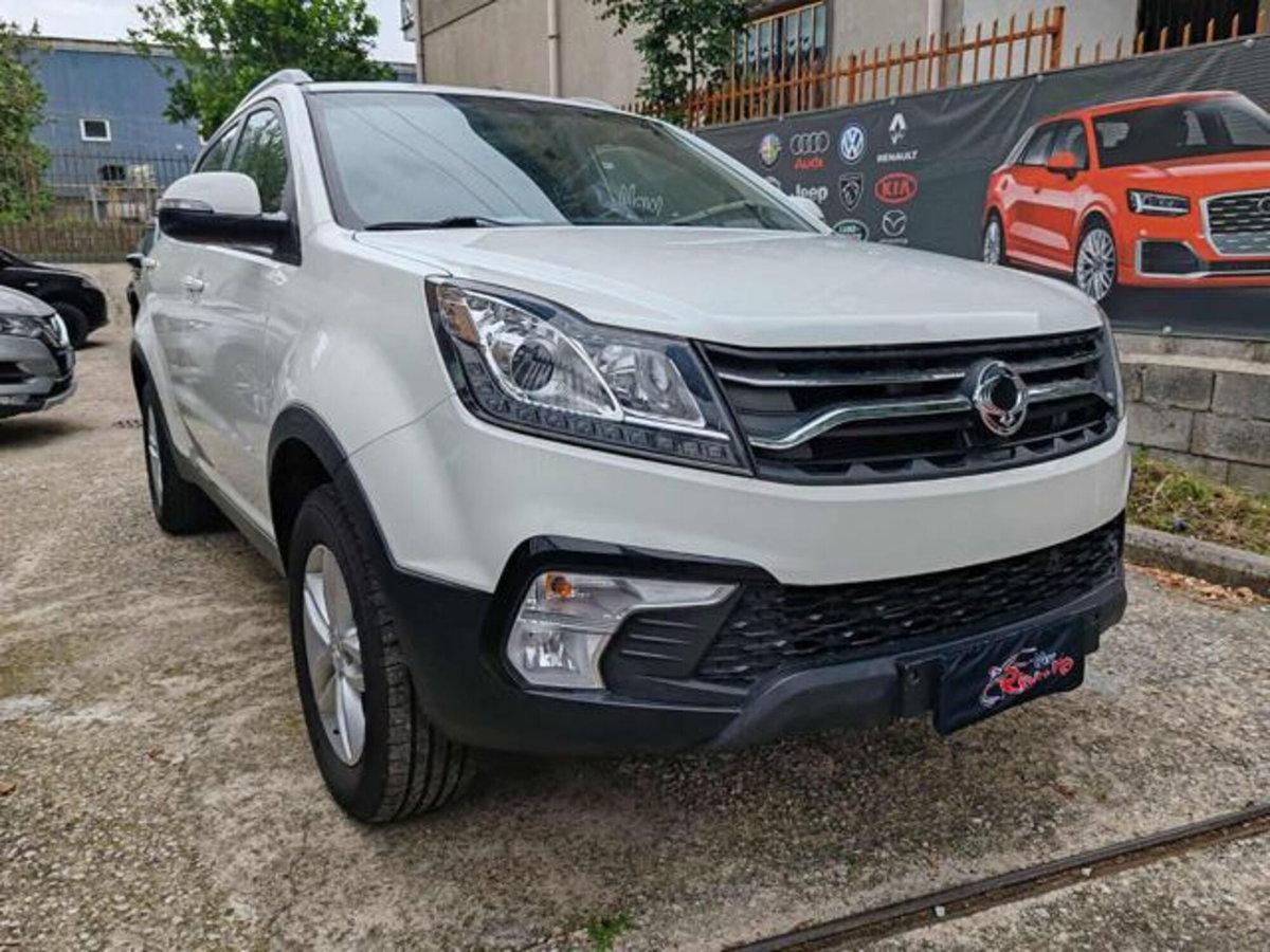 Ssangyong Korando 2.0 2WD MT GPL Limited (2)