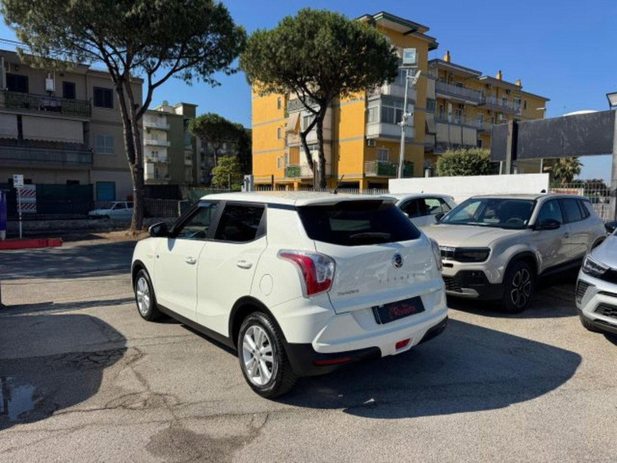 Ssangyong Tivoli 1.6d 2WD Be Visual Cool (8)