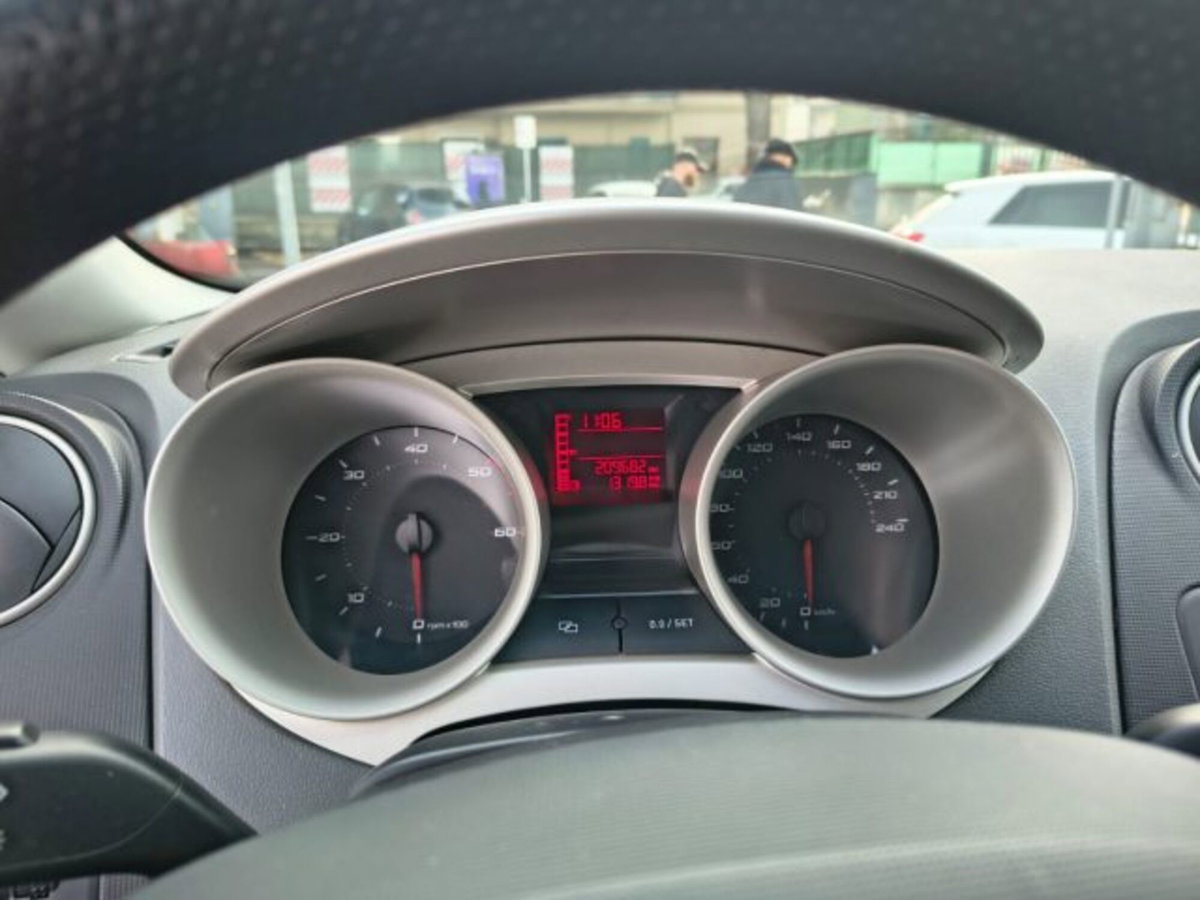 SEAT Ibiza 1.2 TDI CR 5 porte Style (8)