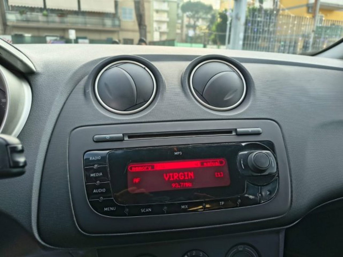 SEAT Ibiza 1.2 TDI CR 5 porte Style (9)