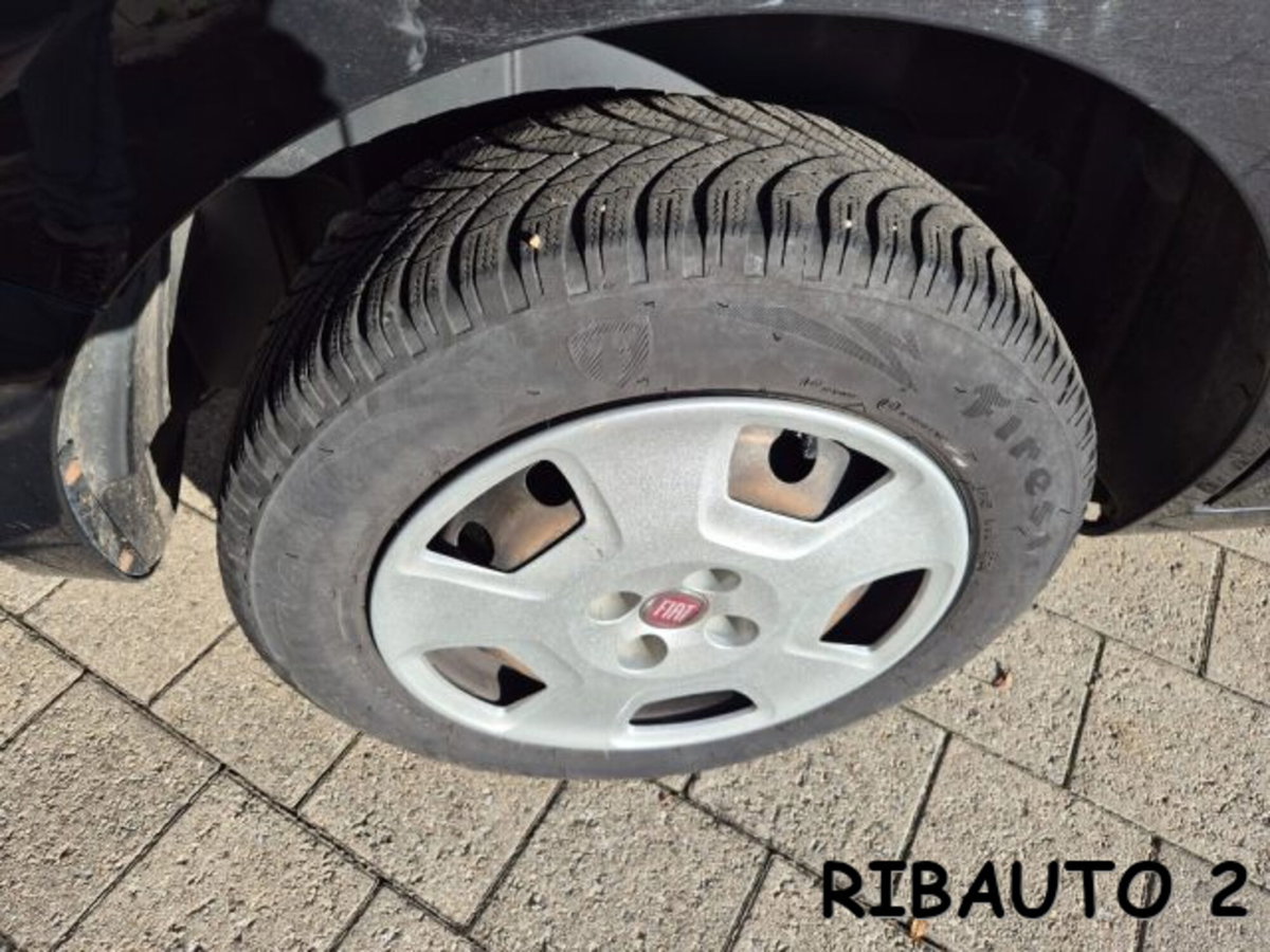 Fiat Qubo 1.3 MJT 80 CV Lounge (6)