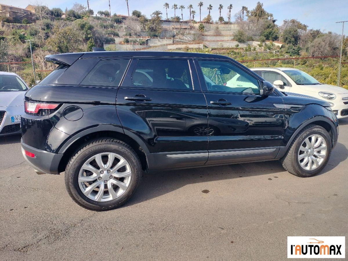 Land Rover Range Rover Evoque 2.0 eD4 5p. Pure (4)