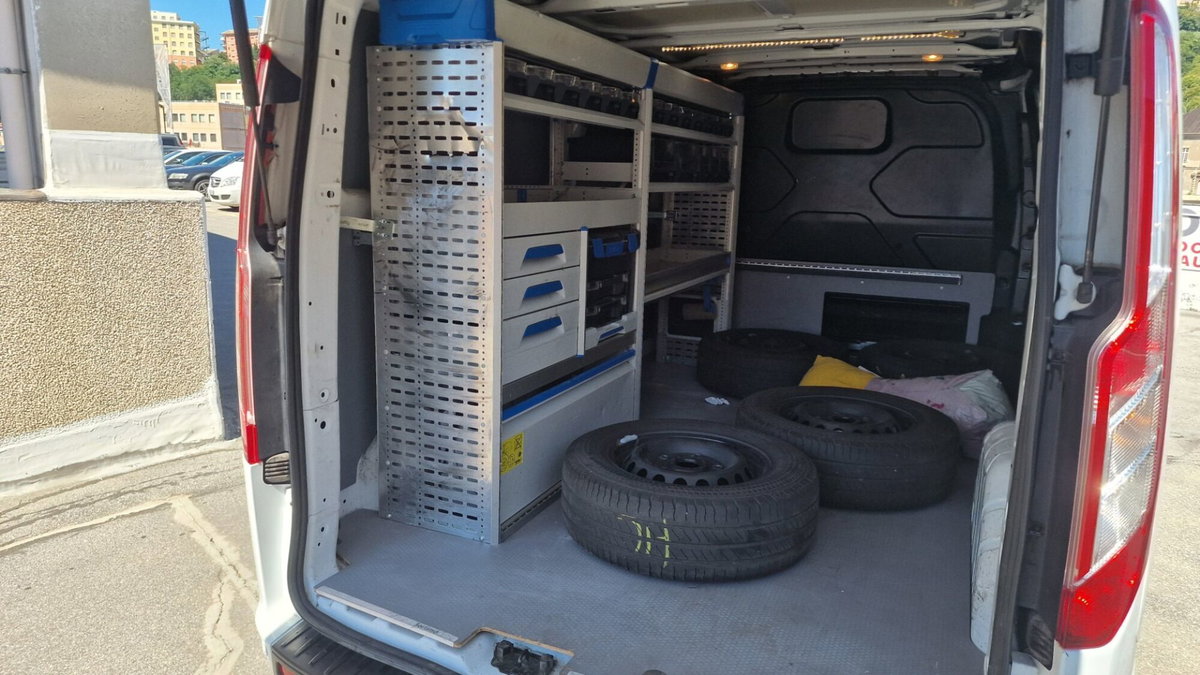 Ford Transit Custom Furgone 320 2.0 TDCi 130 PC Furgone Trend (7)