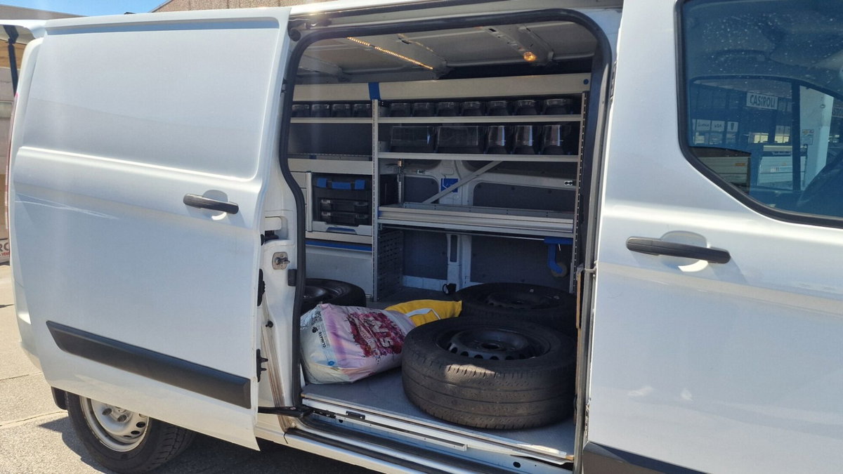 Ford Transit Custom Furgone 320 2.0 TDCi 130 PC Furgone Trend (8)