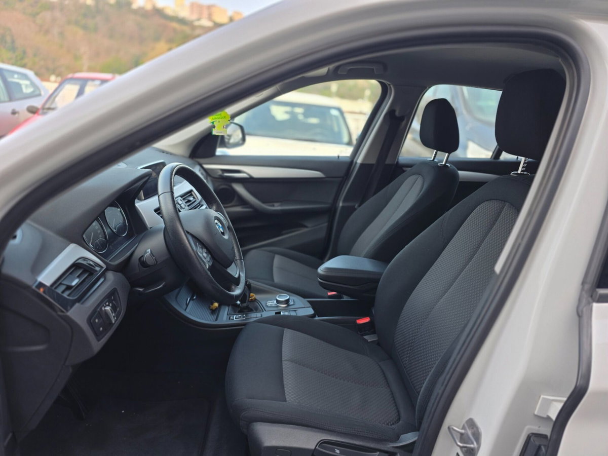 BMW X1 sDrive18d Sport (9)