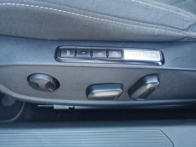 Volkswagen Golf 2.0 TDI SCR Style (13)