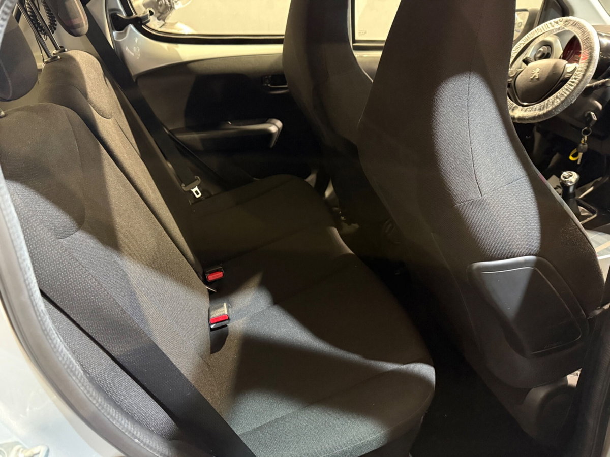 Peugeot 108 68 5 porte Allure (15)