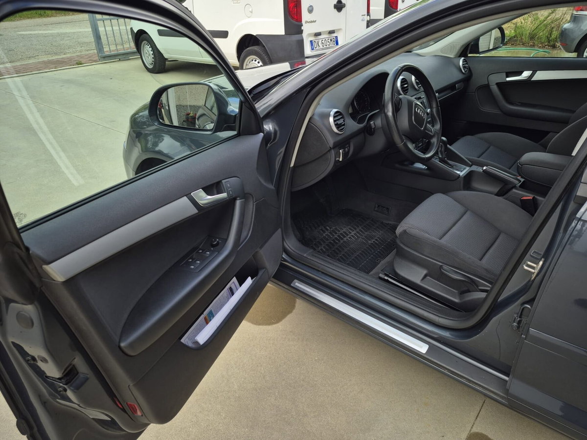 Audi A3 Sportback 2.0 TDI 170 CV F.AP. Attraction (11)