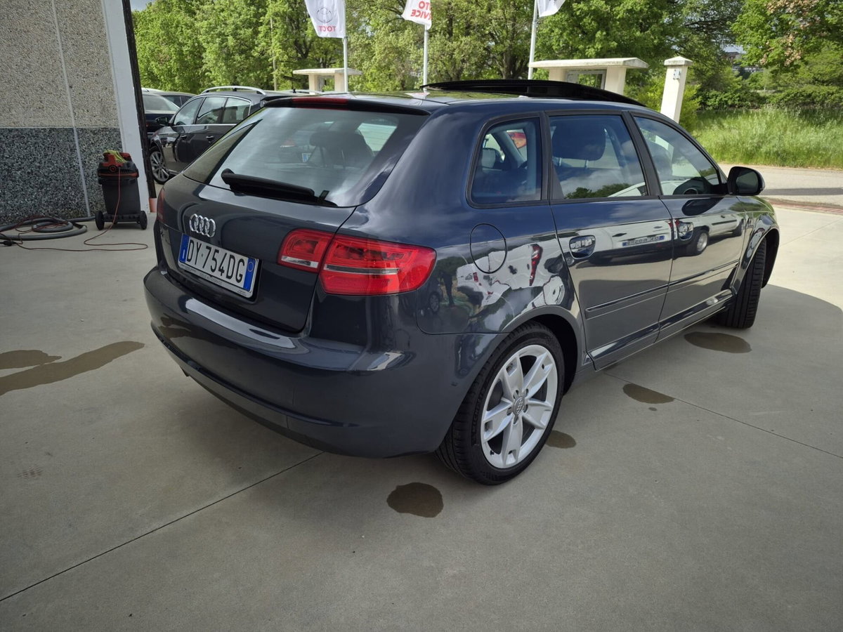 Audi A3 Sportback 2.0 TDI 170 CV F.AP. Attraction (2)