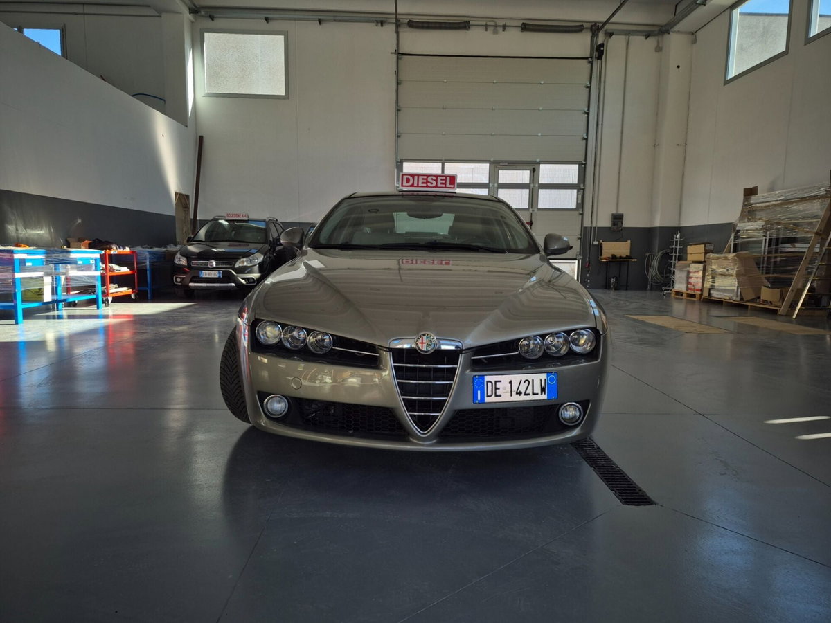 Alfa Romeo 159 1.9 JTDm 16V Distinctive (5)
