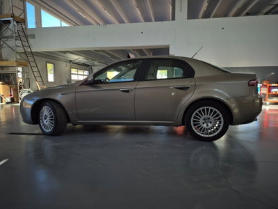 Alfa Romeo 159 1.9 JTDm 16V Distinctive (6)