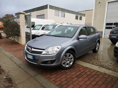Opel Astra 1.7 CDTI 101CV 5 porte Enjoy usata