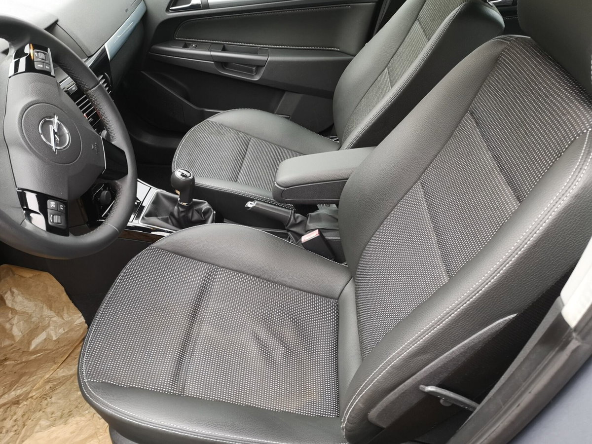 Opel Astra 1.7 CDTI 101CV 5 porte Enjoy (10)
