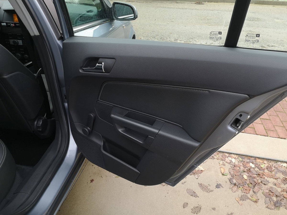Opel Astra 1.7 CDTI 101CV 5 porte Enjoy (13)