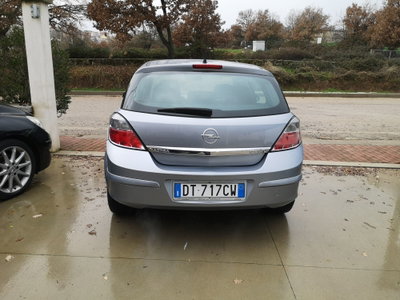 Opel Astra 1.7 CDTI 101CV 5 porte Enjoy (5)