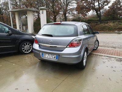 Opel Astra 1.7 CDTI 101CV 5 porte Enjoy (6)