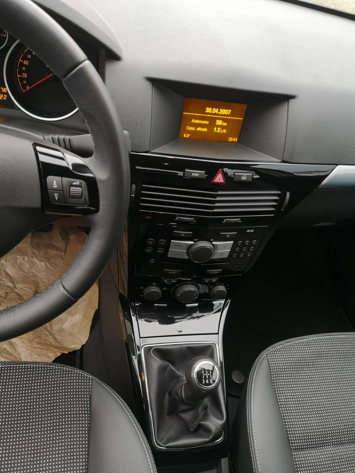 Opel Astra 1.7 CDTI 101CV 5 porte Enjoy (8)