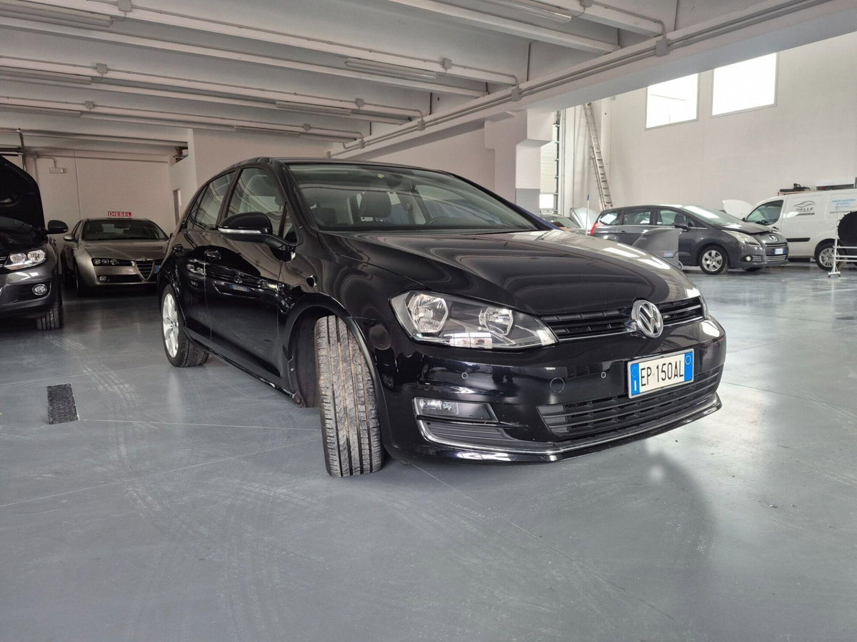 Volkswagen Golf 2.0 TDI DSG 5p. Sport Edition BlueMotion Tech. (3)