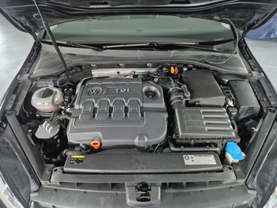 Volkswagen Golf 2.0 TDI DSG 5p. Sport Edition BlueMotion Tech. (8)