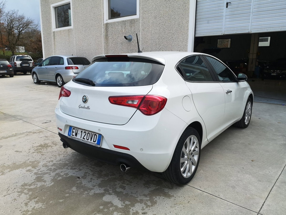 Alfa Romeo Giulietta 2.0 JTDm Exclusive 150cv E5+ (11)
