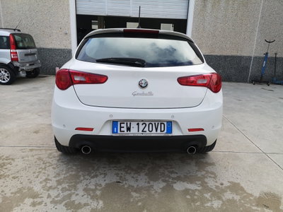 Alfa Romeo Giulietta 2.0 JTDm Exclusive 150cv E5+ (12)