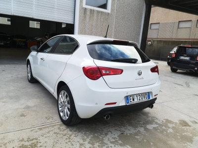 Alfa Romeo Giulietta 2.0 JTDm Exclusive 150cv E5+ (13)