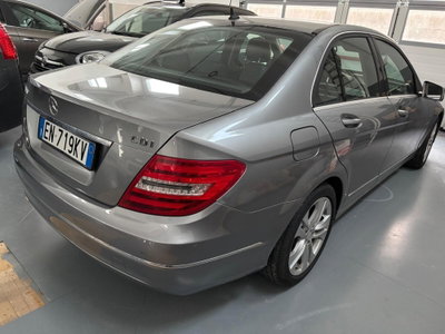 Mercedes-Benz Classe C 220 CDI BlueEFFICIENCY Avantgarde AMG (3)
