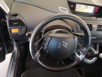 Citroen C3 Picasso 1.6 HDi 110 Exclusive Theatre (13)
