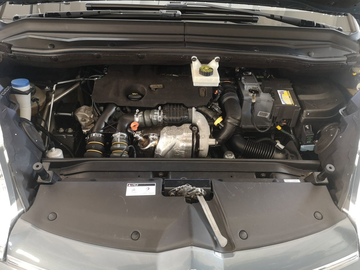 Citroen C3 Picasso 1.6 HDi 110 Exclusive Theatre (8)