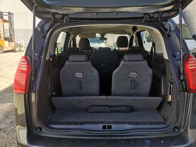 Peugeot 5008 1.6 HDi 112CV Allure (13)