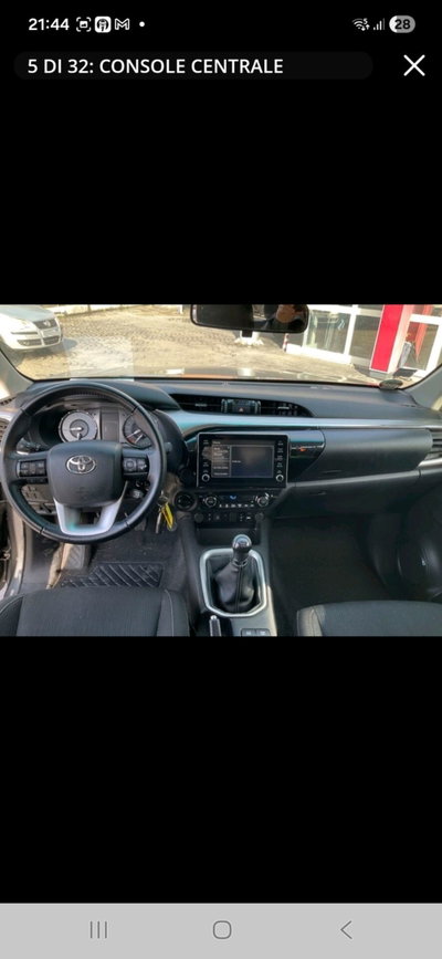 Toyota Hilux 2.D-4D 4WD porte Double Cab Comfort (18)
