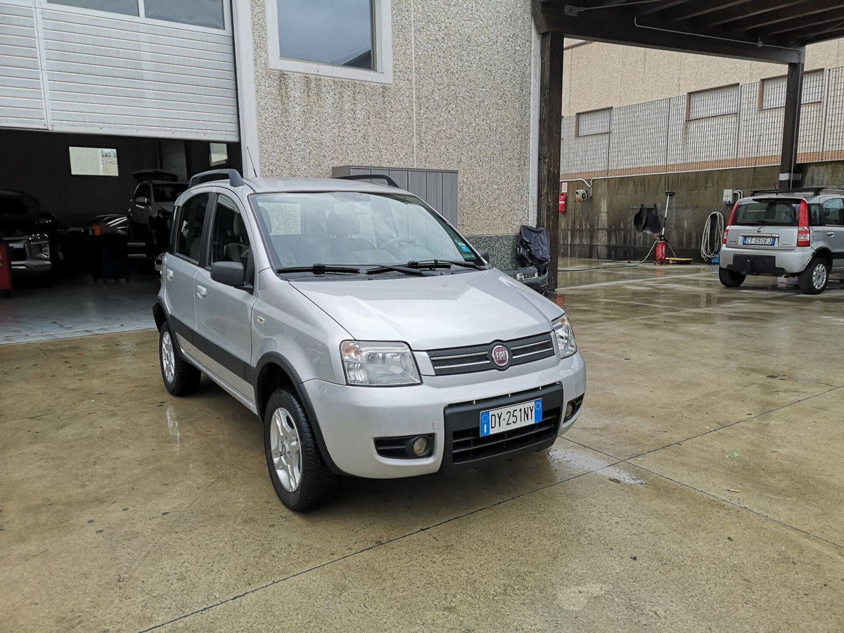 Fiat Panda 1.3 MJT 16V DPF 4x4 Climbing