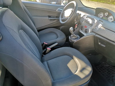 Lancia Ypsilon 1.3 MJT 75 CV Diva (13)